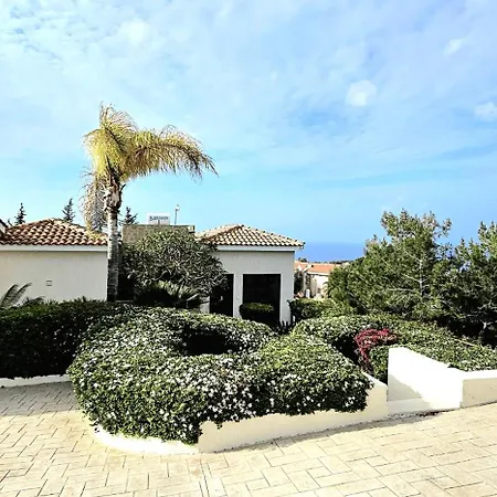 Hillside Azure Villa *