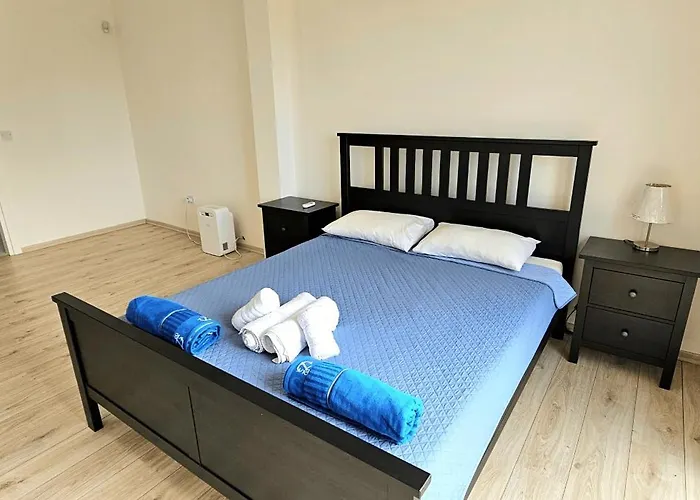 빌라 Hillside Azure 폴리스